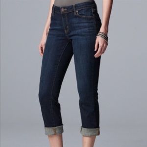 🎉HP🎉 Simply Vera Wang NWT Mid rise Capri Jeans size 8